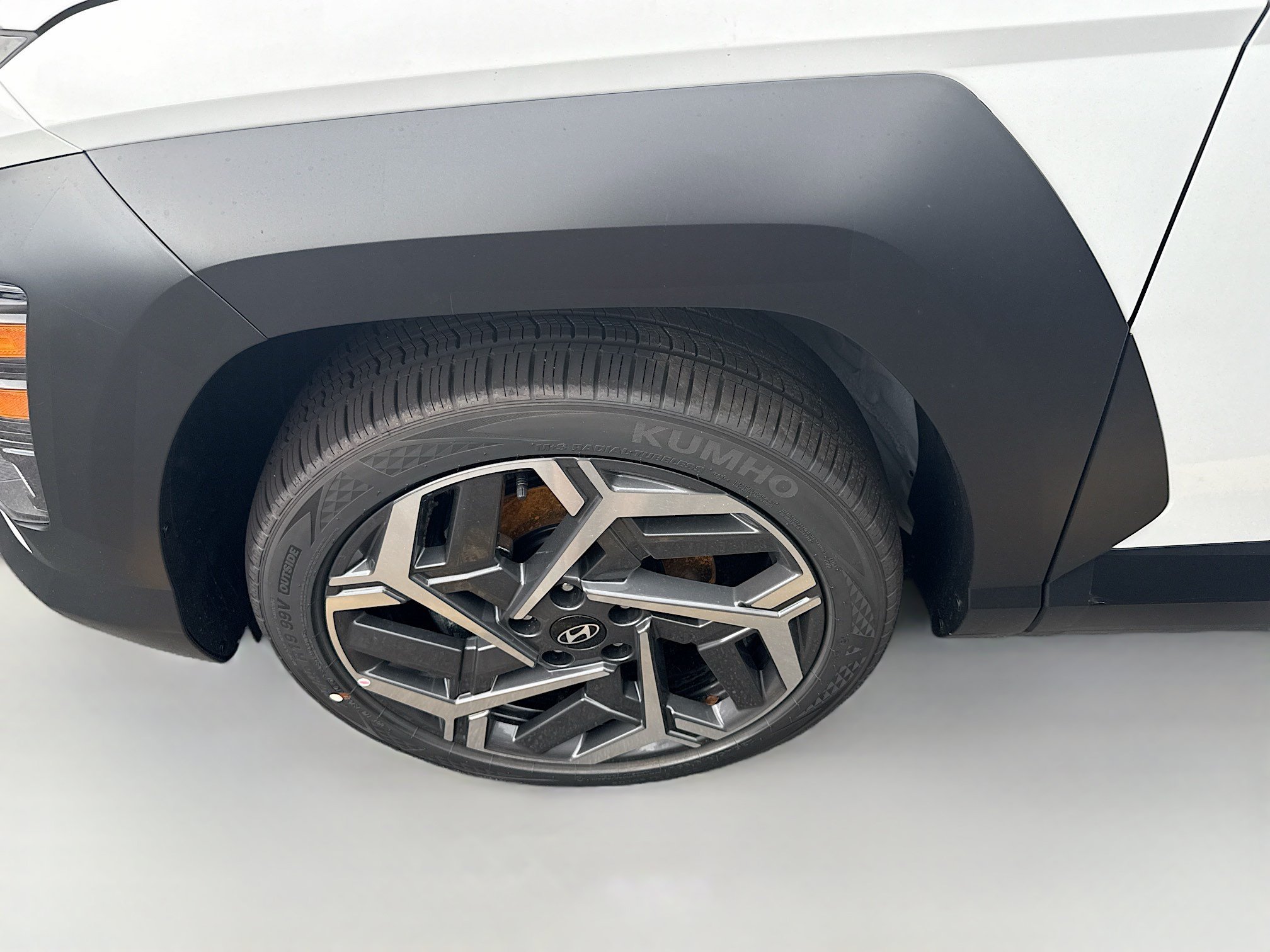 New 2026 Atlas White Hyundai SEL Premium FWD image 47