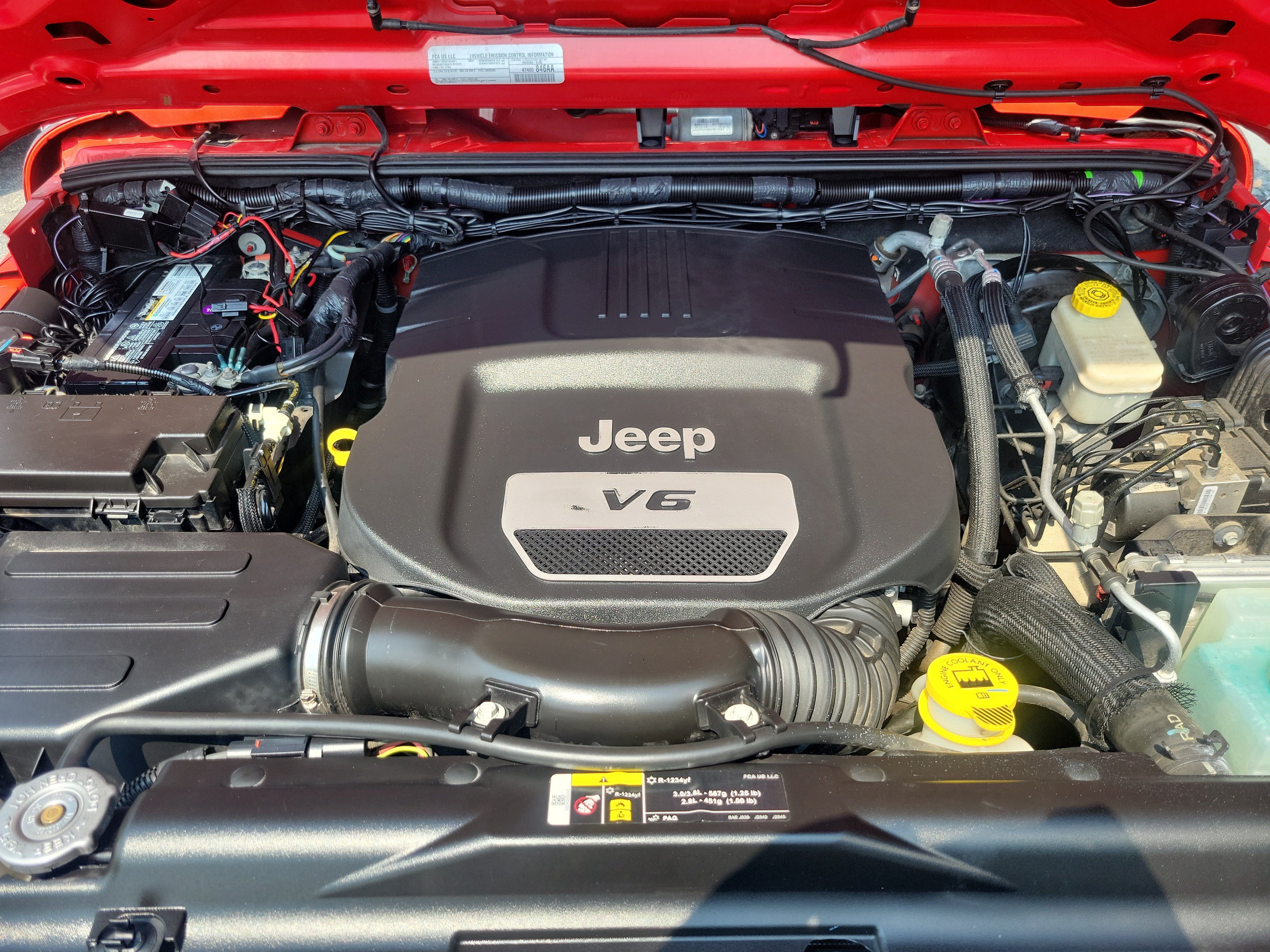 Used 2017 Firecracker Red Clearcoat Jeep Sport image 10
