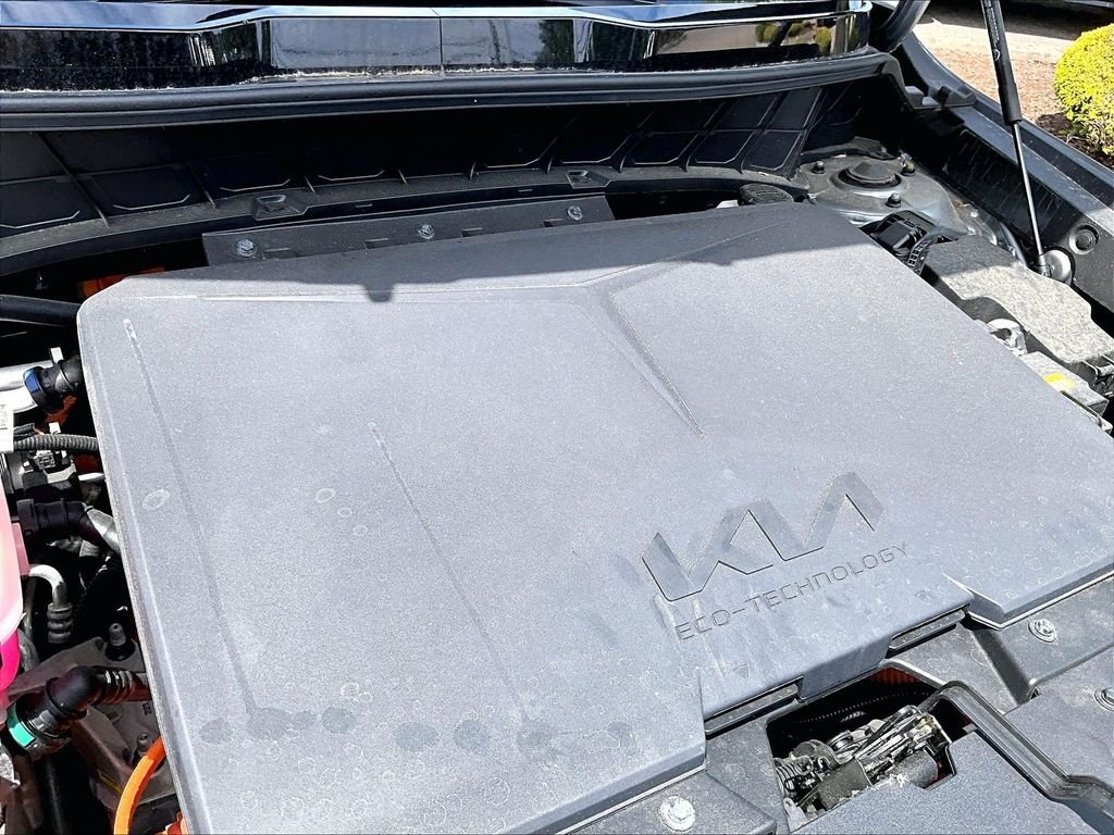 Used 2023 Gray Kia Wind image 33