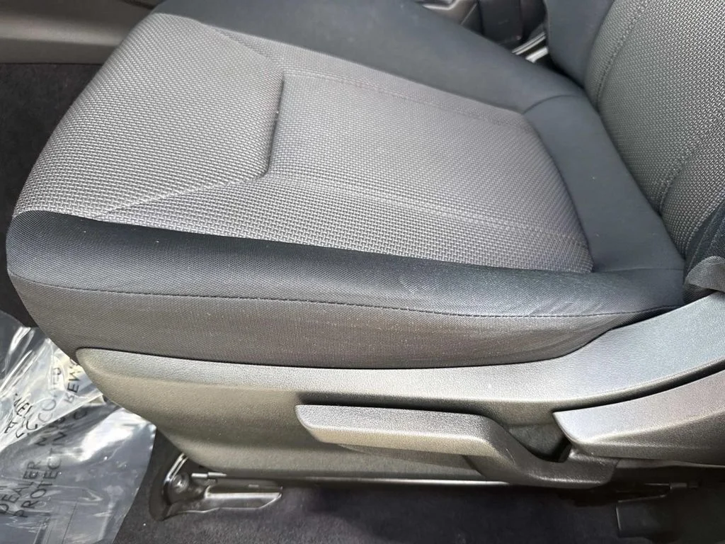 Used 2023 White Subaru Base image 25