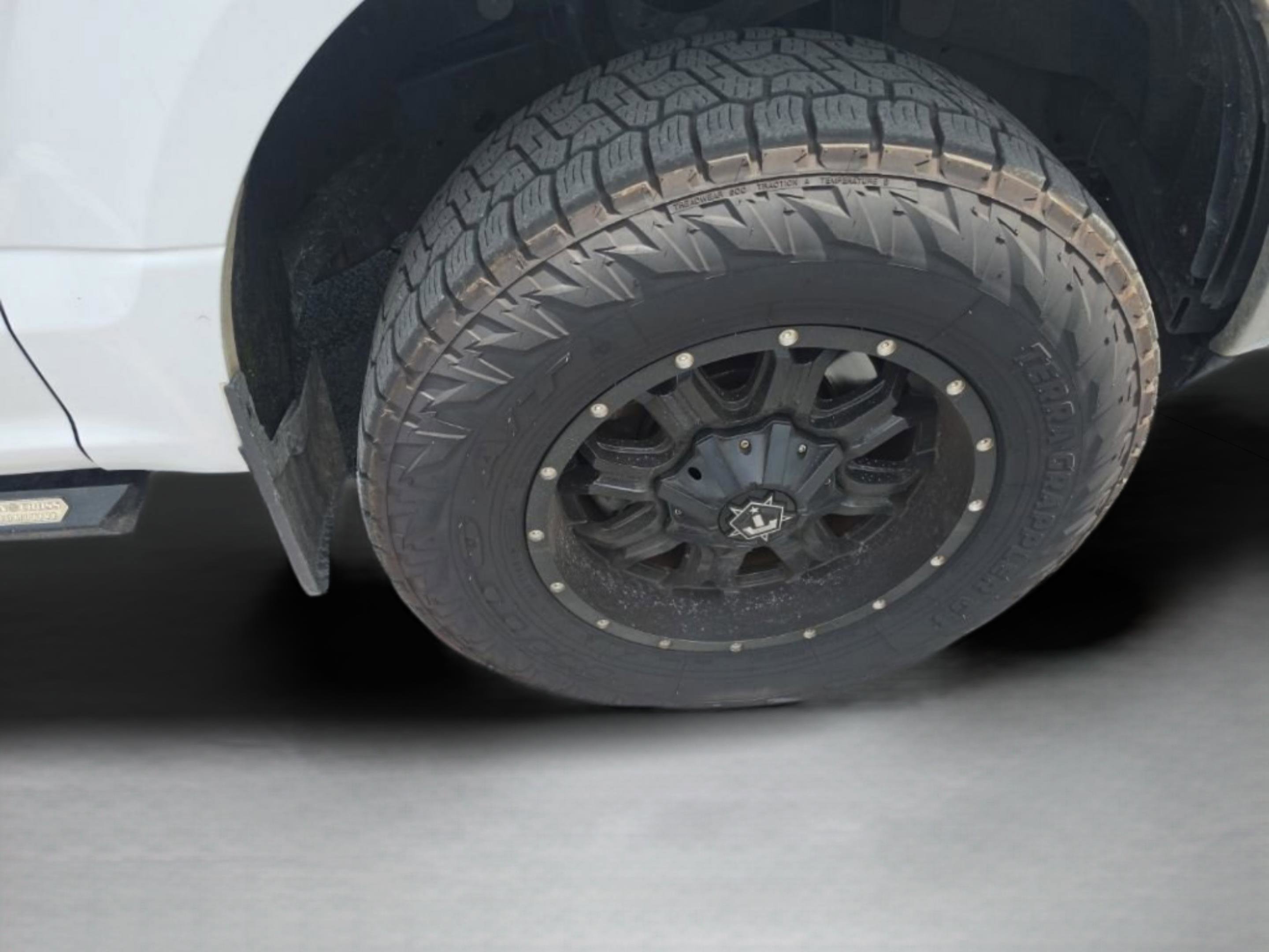 Used 2018 White Ford XLT image 33
