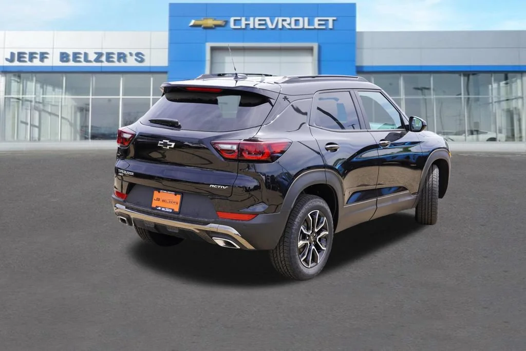New 2026 Mosaic Black Metallic Chevrolet ACTIV image 3