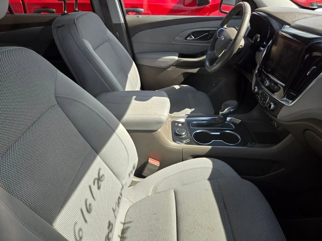 Used 2021 MOSAIC BLACK METALLIC Chevrolet LT Cloth image 4