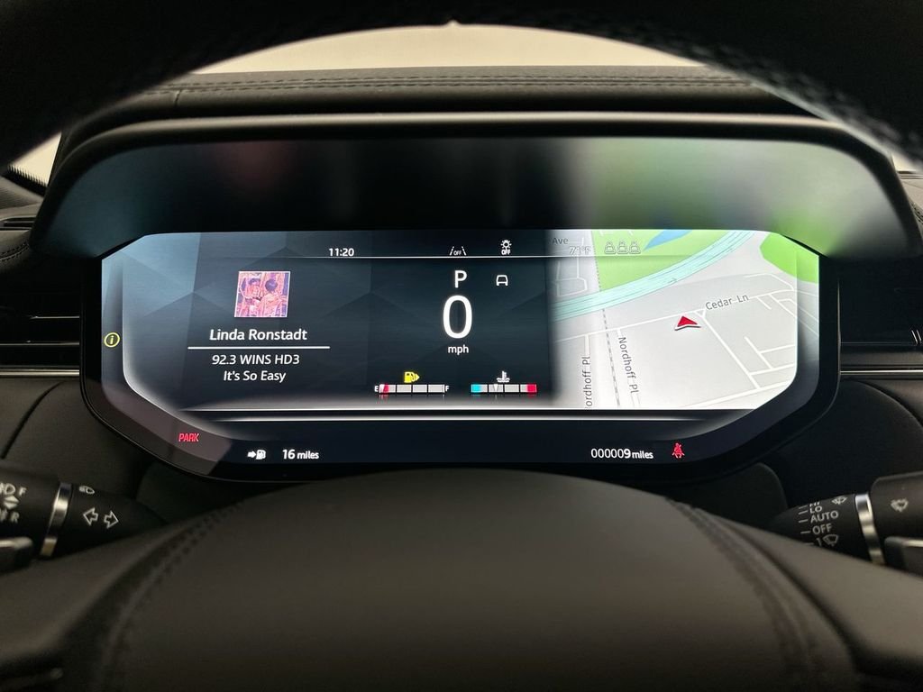New 2026 Borasco Grey Land Rover Dynamic SE image 15