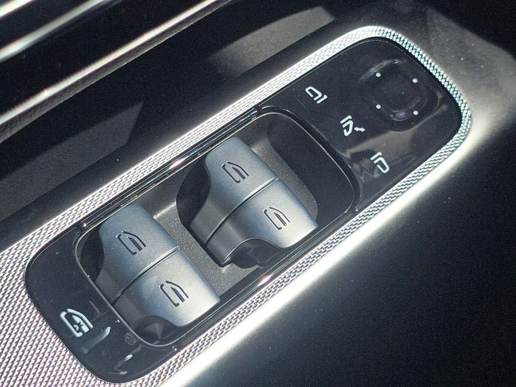New 2026 MANUFAKTUR Alpine Grey Mercedes-Benz GLC 300 image 28
