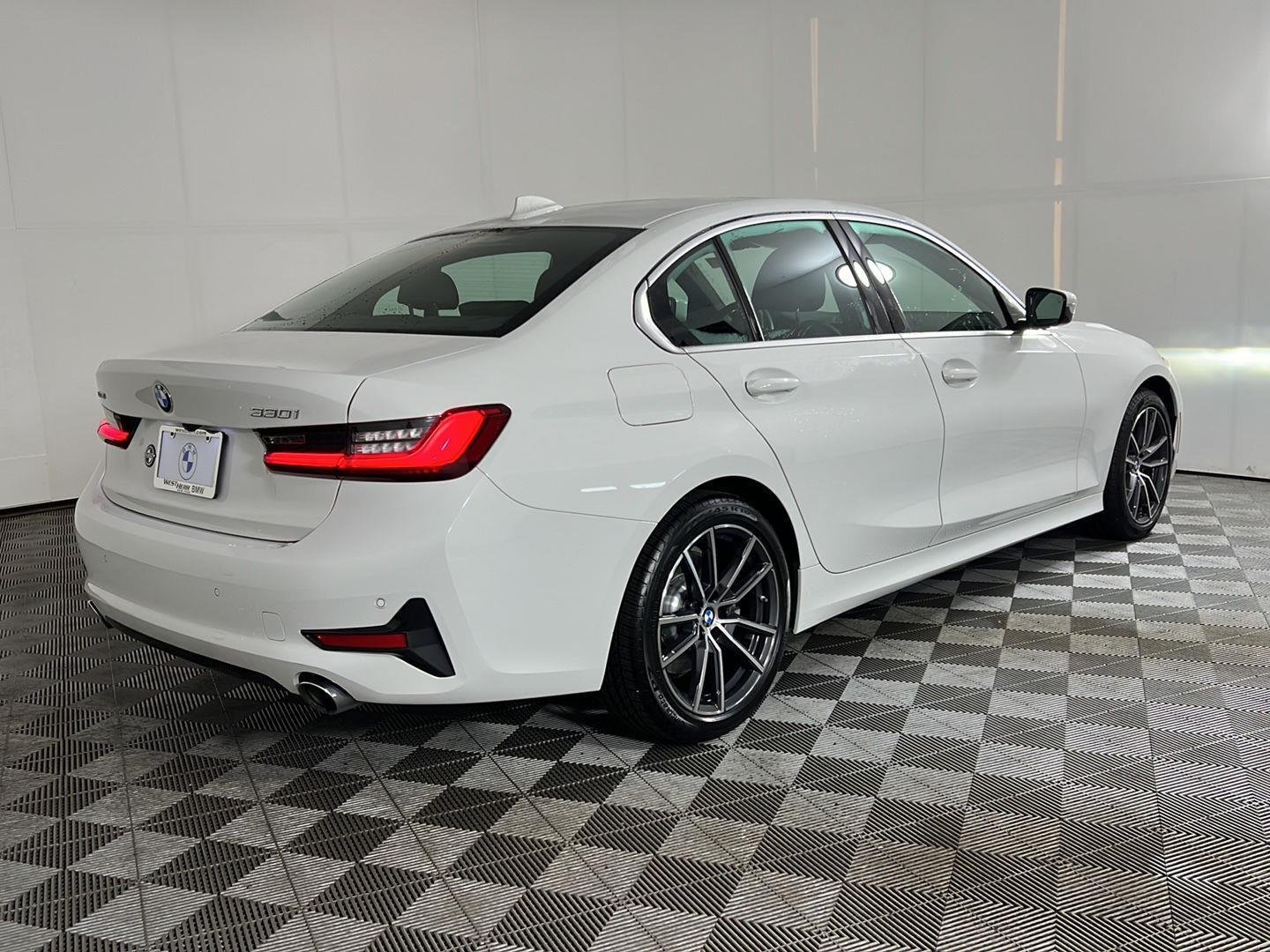 Used 2021 Alpine White BMW 330i xDrive image 5