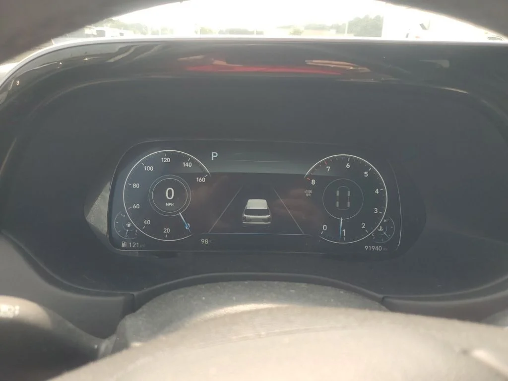 Used 2022 Silver Hyundai Limited image 16