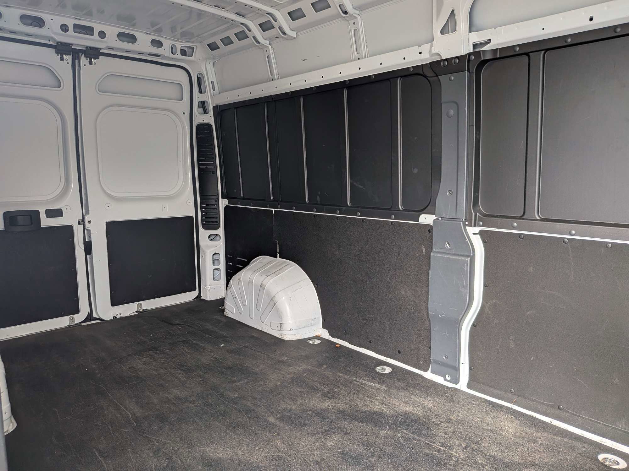 Used 2025 White Ram High Roof image 12