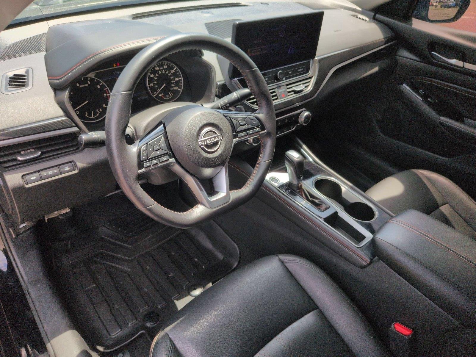 Used 2023 Super Black Nissan 2.5 SR image 19