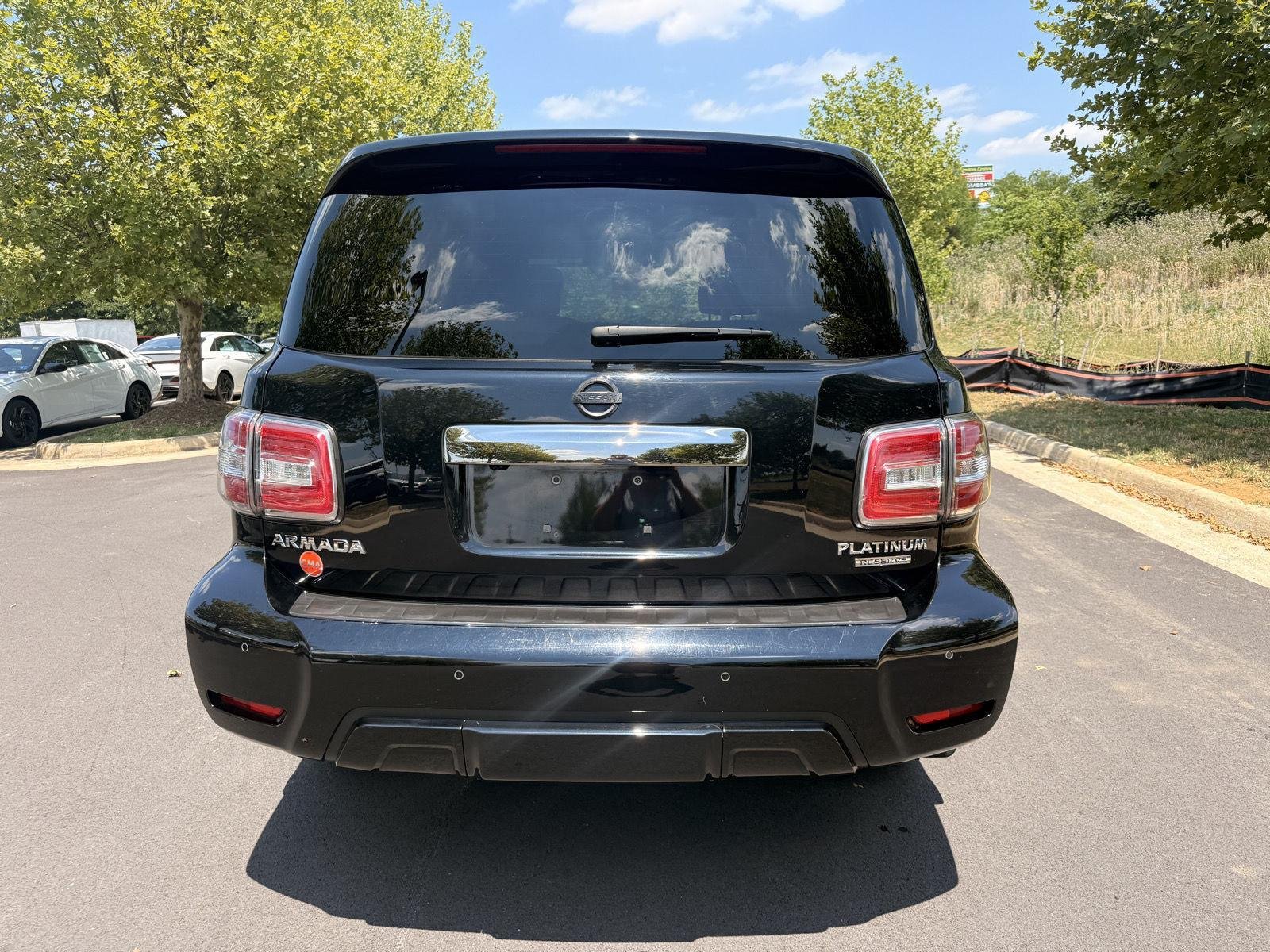 Used 2018 Super Black Nissan Platinum image 6
