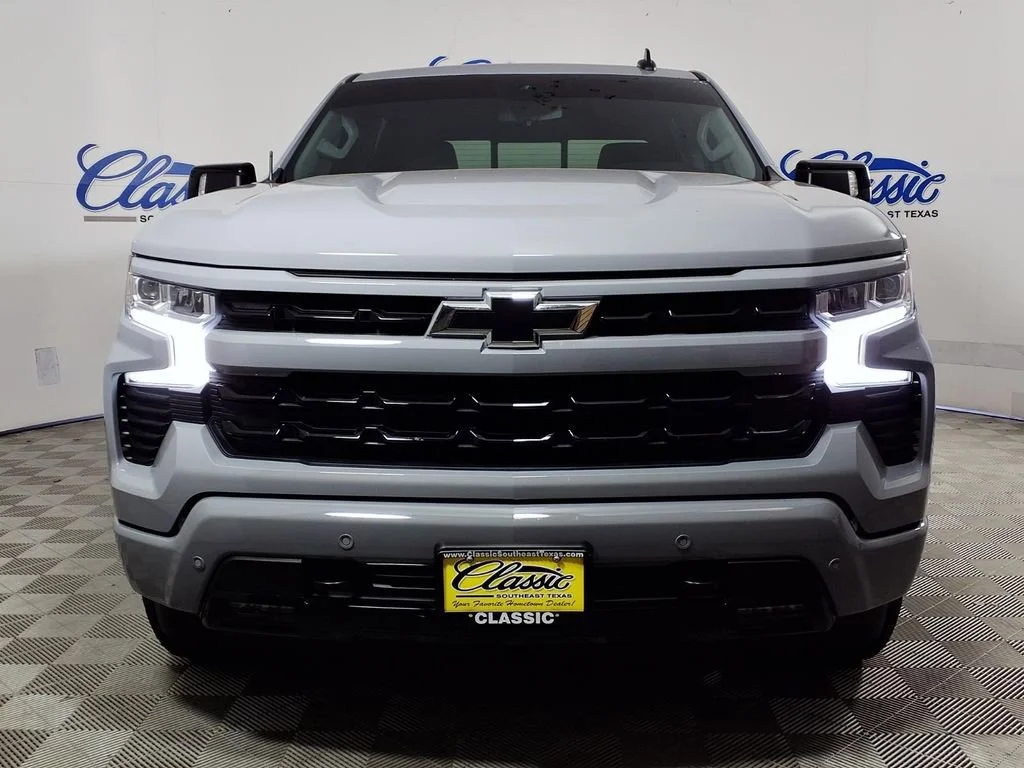 Used 2025 Slate Gray Metallic Chevrolet RST image 3