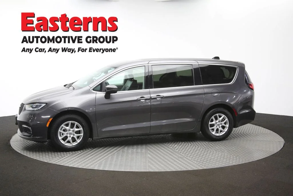 Used 2023 Gray Chrysler Touring L image 59