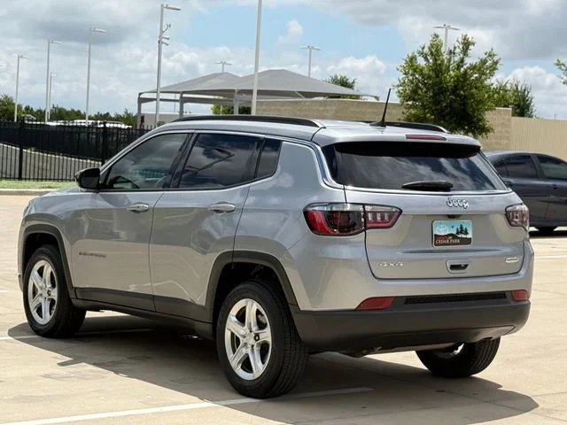 Used 2024 Gray Jeep Latitude image 6