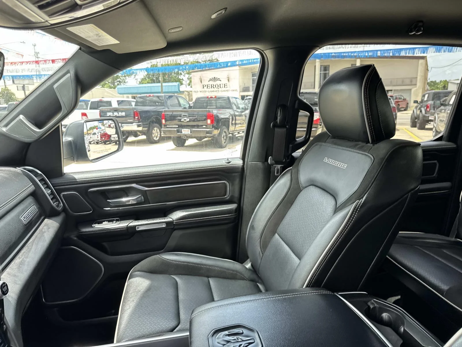 Used 2023 Billet Silver Metallic Clearcoat Ram Laramie image 15