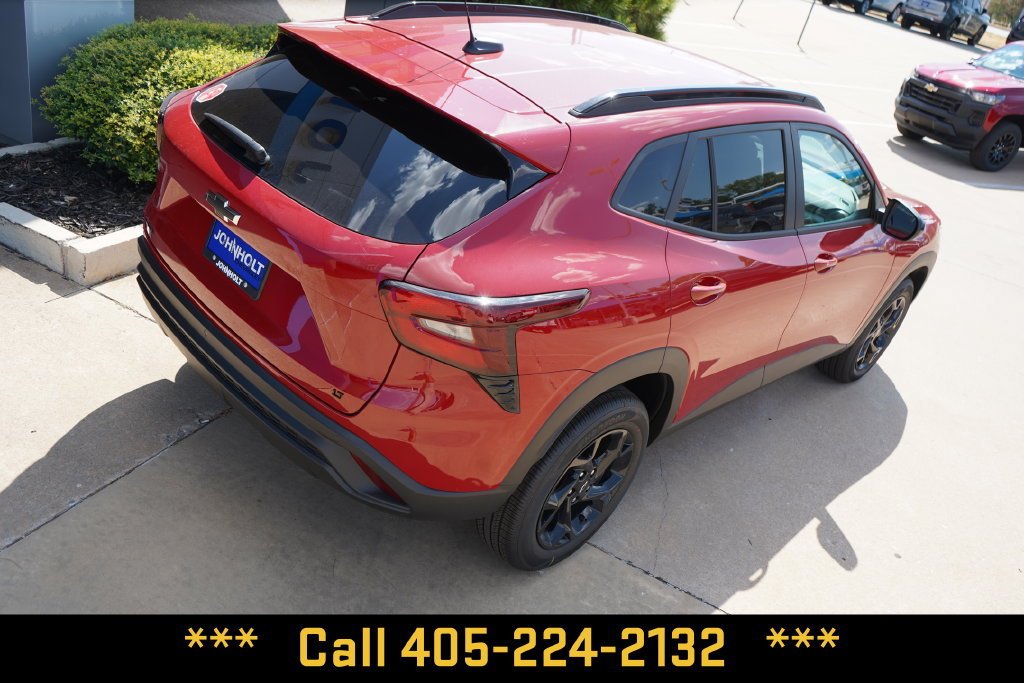 2026 Chevrolet Trax LT - Photo 14