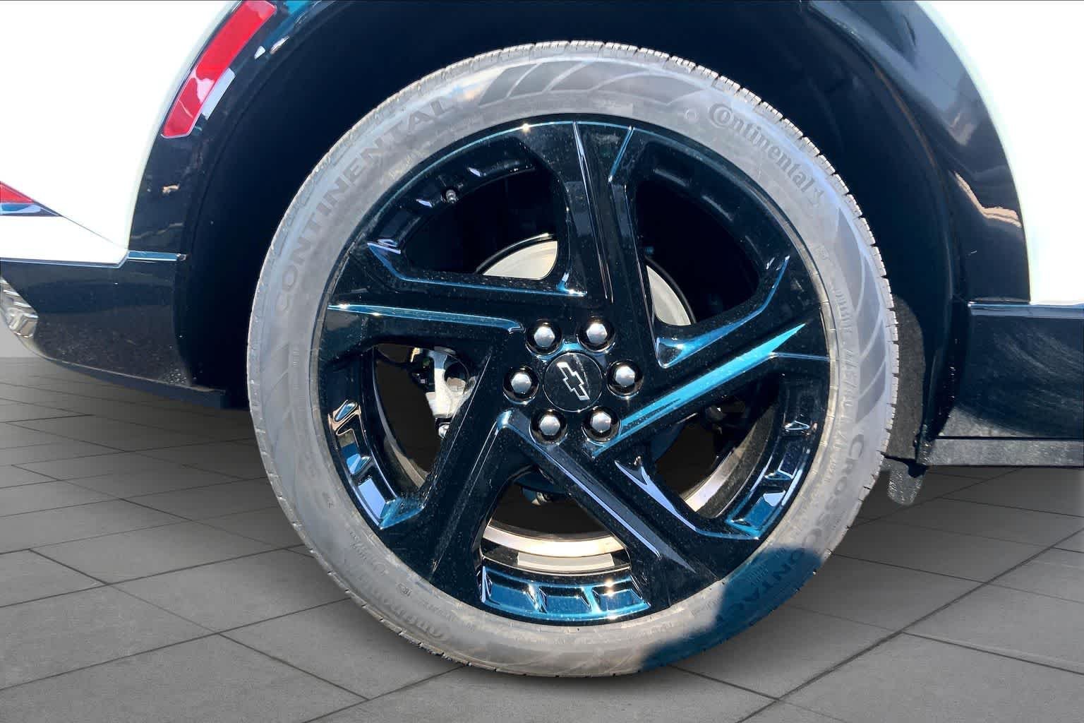 2026 Chevrolet Equinox EV RS - Photo 11