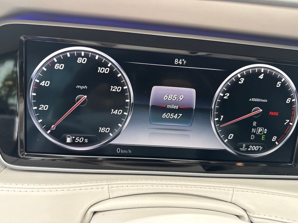 Used 2017 Silver Mercedes-Benz S 550 image 2