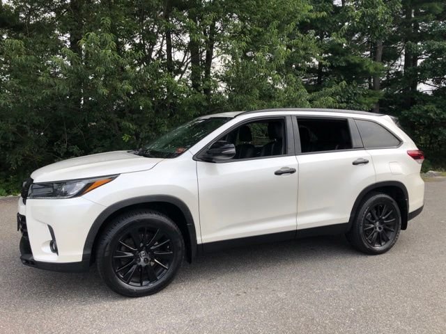 Used 2019 Blizzard Pearl Toyota SE image 9