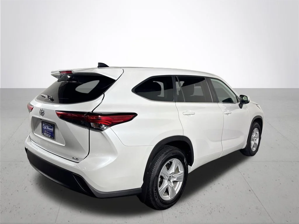 Used 2023 Beige Toyota L image 6