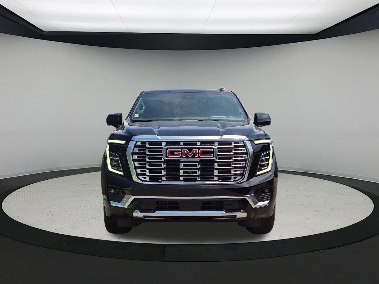 2026 GMC Yukon Denali - Photo 6