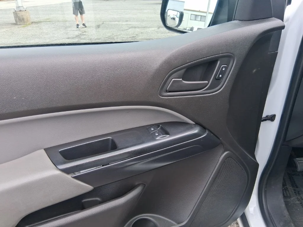Used 2016 White Chevrolet Work Truck image 10