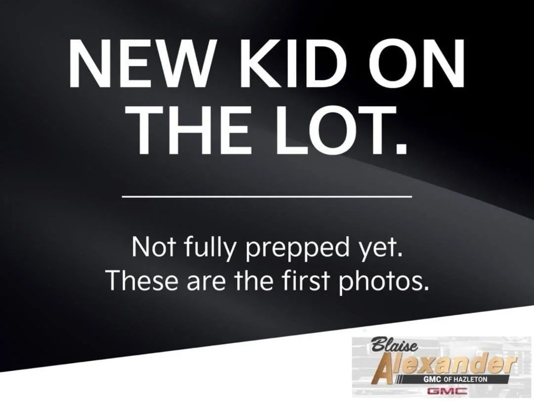 Used 2023 Sterling Metallic GMC SLE image 12