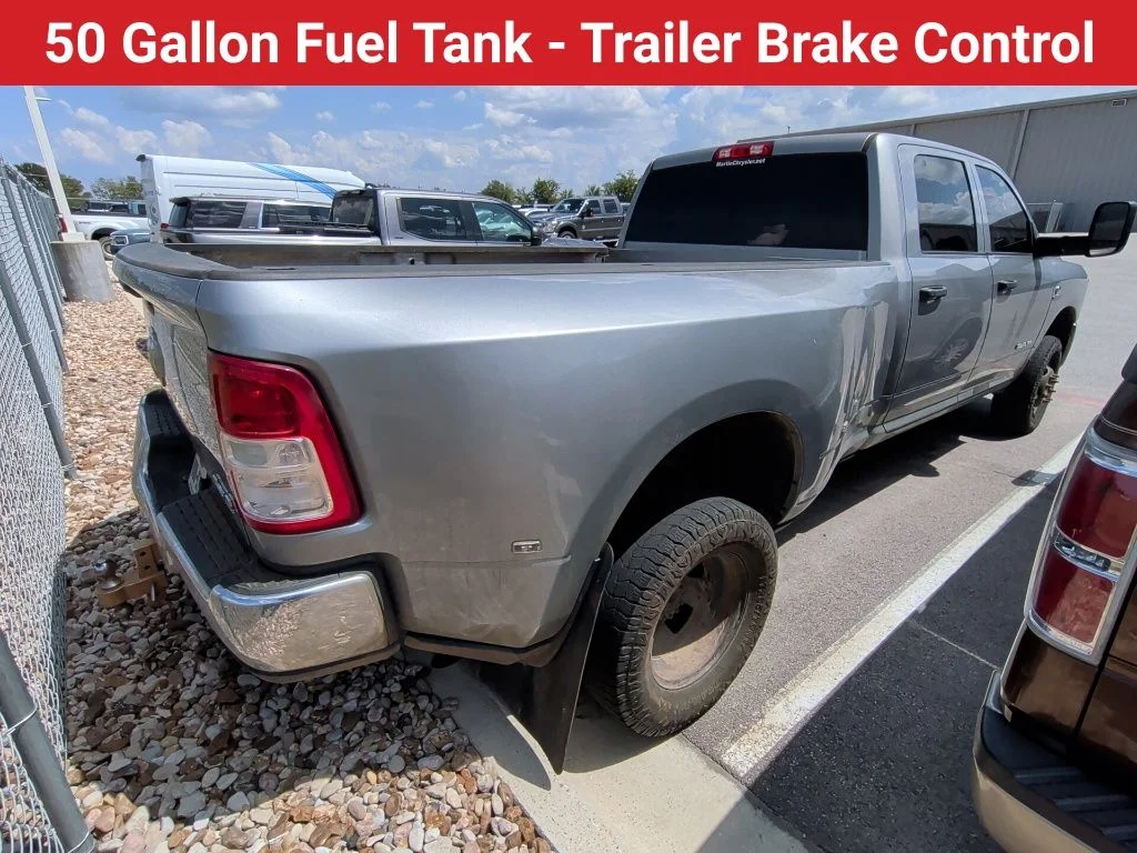 Used 2022 Silver Ram Tradesman image 7