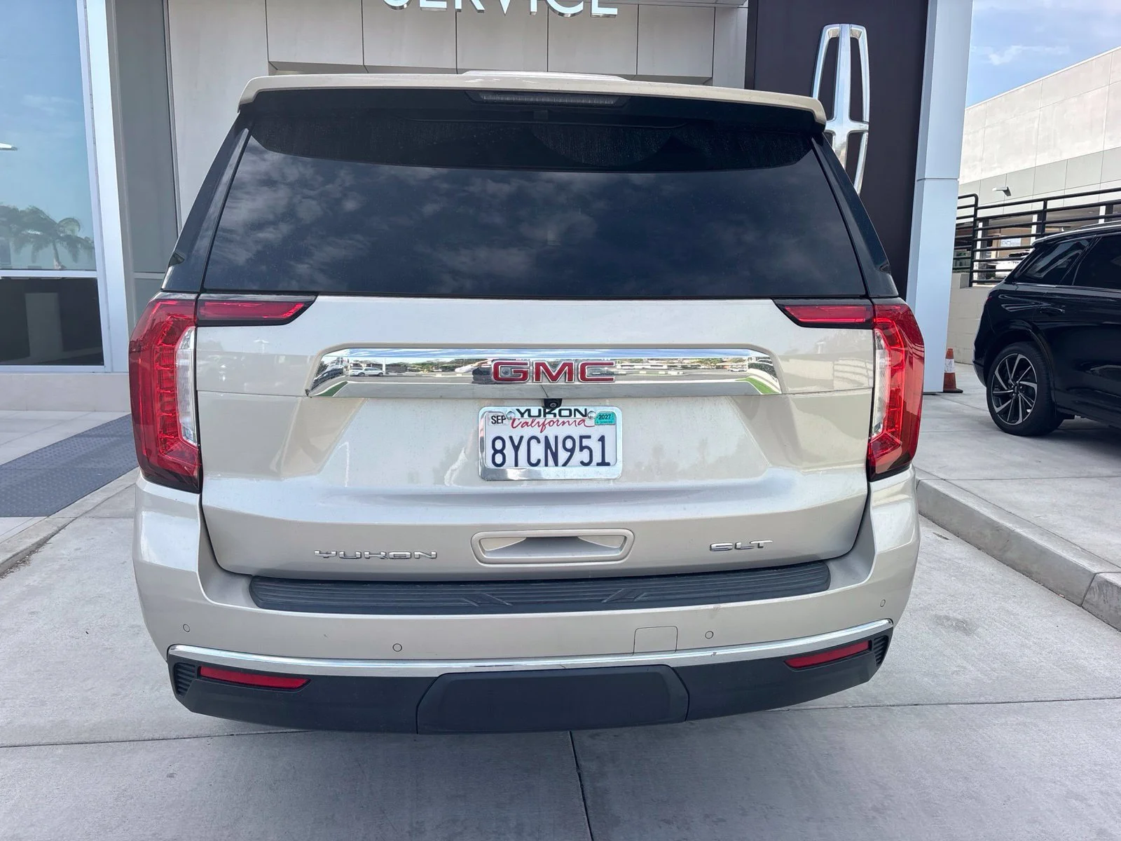 Used 2021 Beige GMC SLT image 4