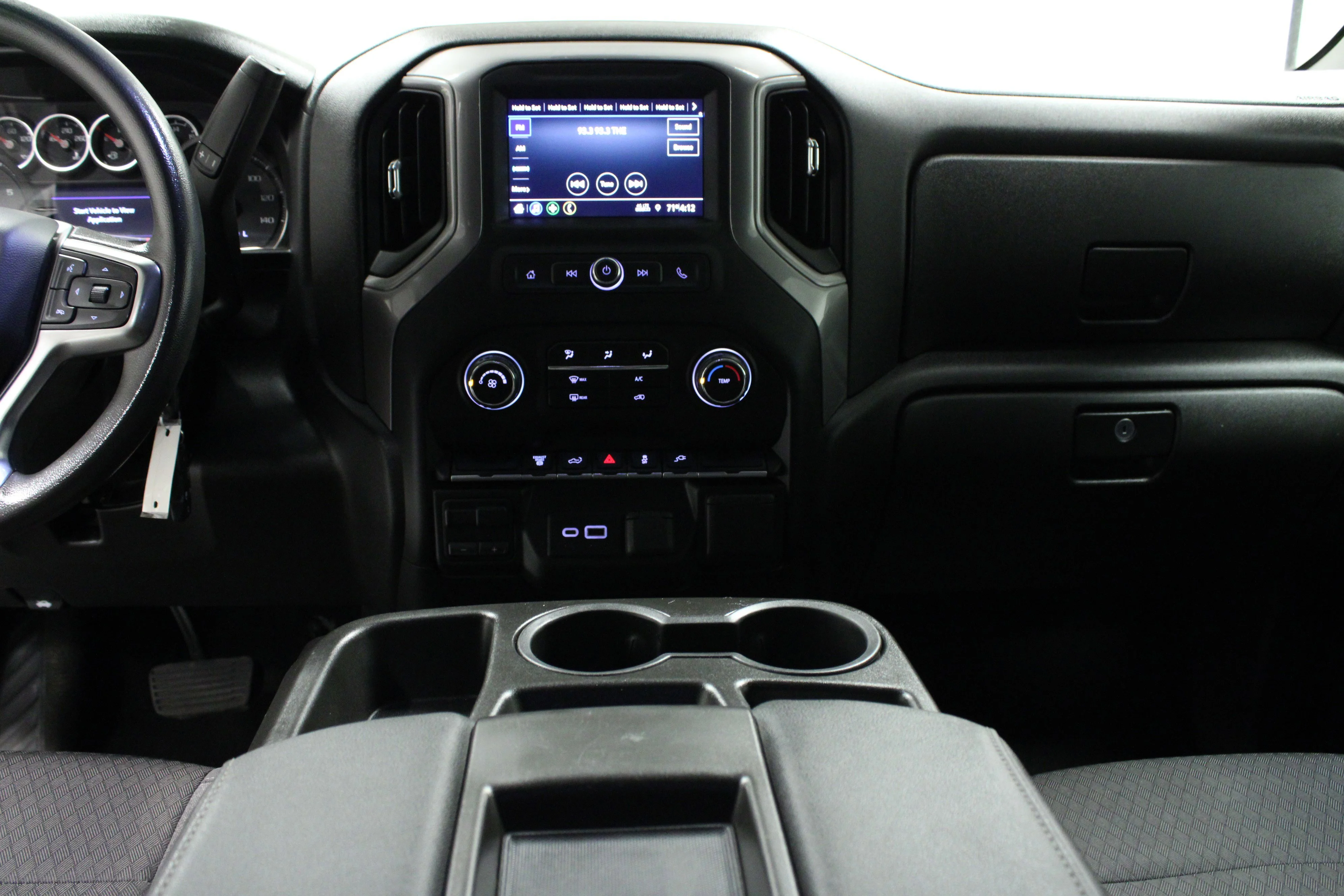 Used 2022 Summit White Chevrolet Custom image 18
