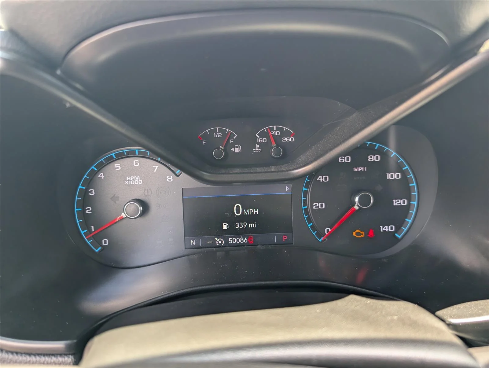 Used 2022 Summit White Chevrolet Z71 image 13
