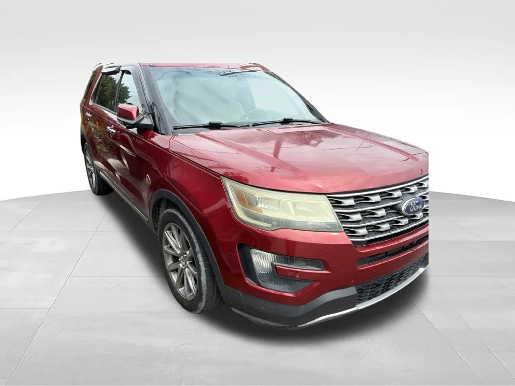 Used 2016 Red Ford Limited image 7