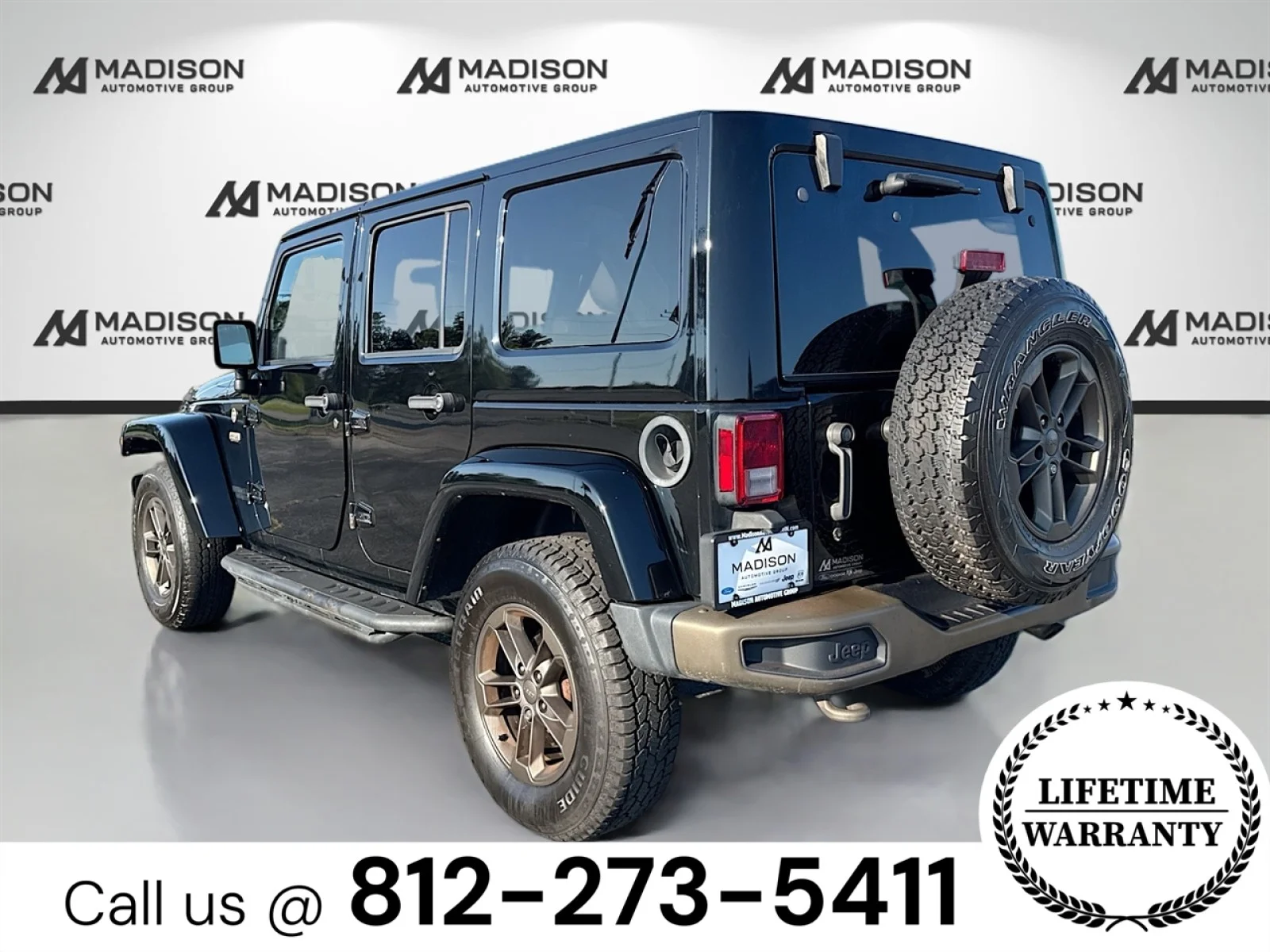 Used 2017 BLK Jeep 75th Anniversary image 7