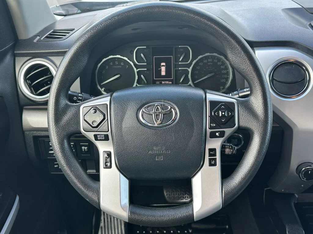 Used 2020 Gray Toyota SR5 image 18