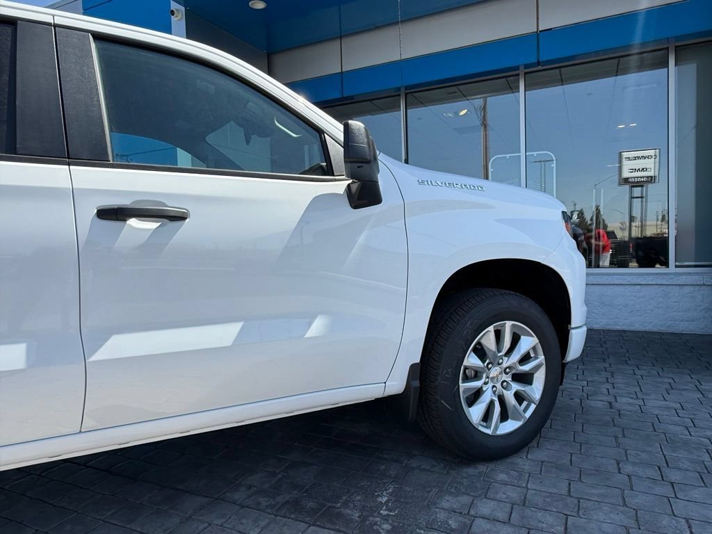 2026 Chevrolet Silverado 1500 Custom - Photo 12