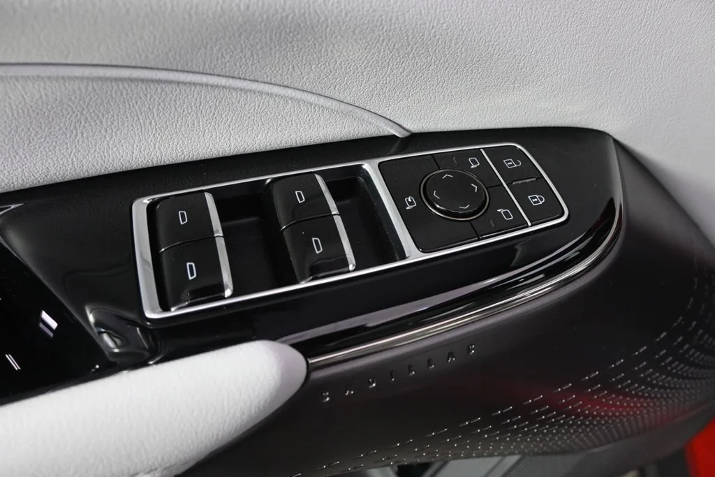 2026 Cadillac LYRIQ Luxury - Photo 23
