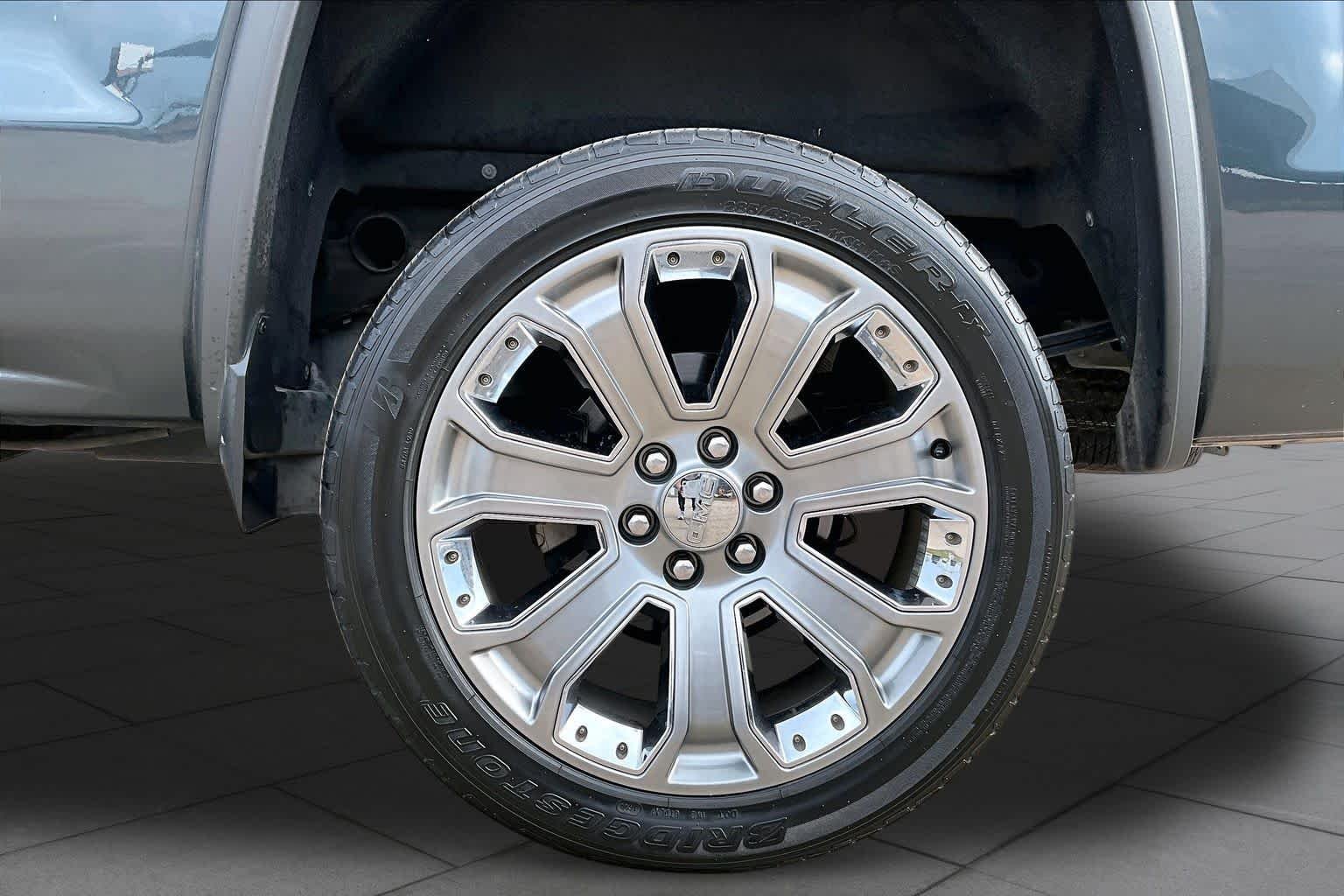 Used 2017 Dark Slate Metallic GMC Denali image 10