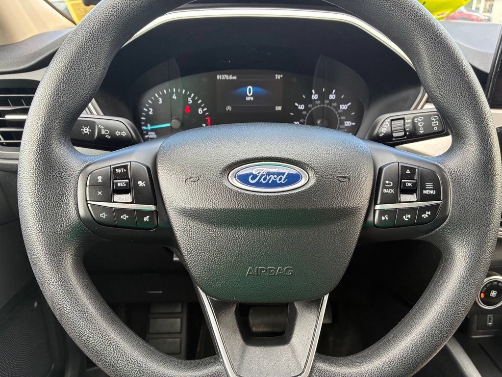 Used 2020  Ford SE image 30