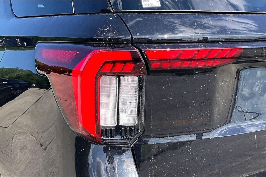New 2026 Agate Black Metallic Ford ST image 14