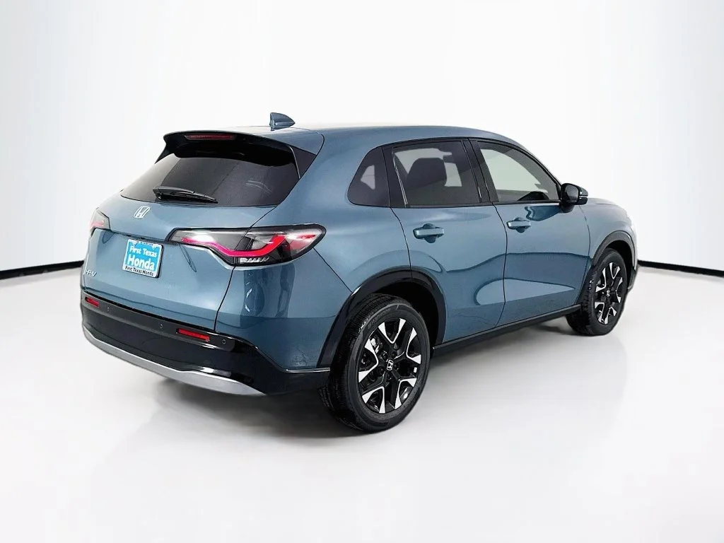 New 2027 Nordic Forest Pearl Honda EX-L image 8
