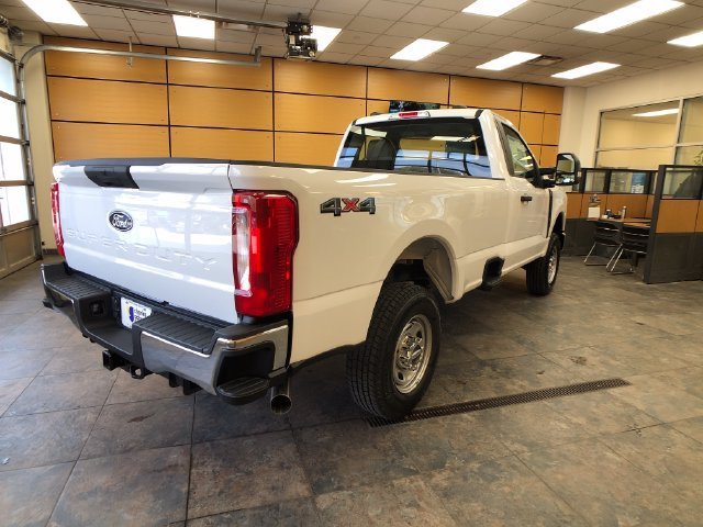 New 2027 Oxford White Ford F-250® XL image 7