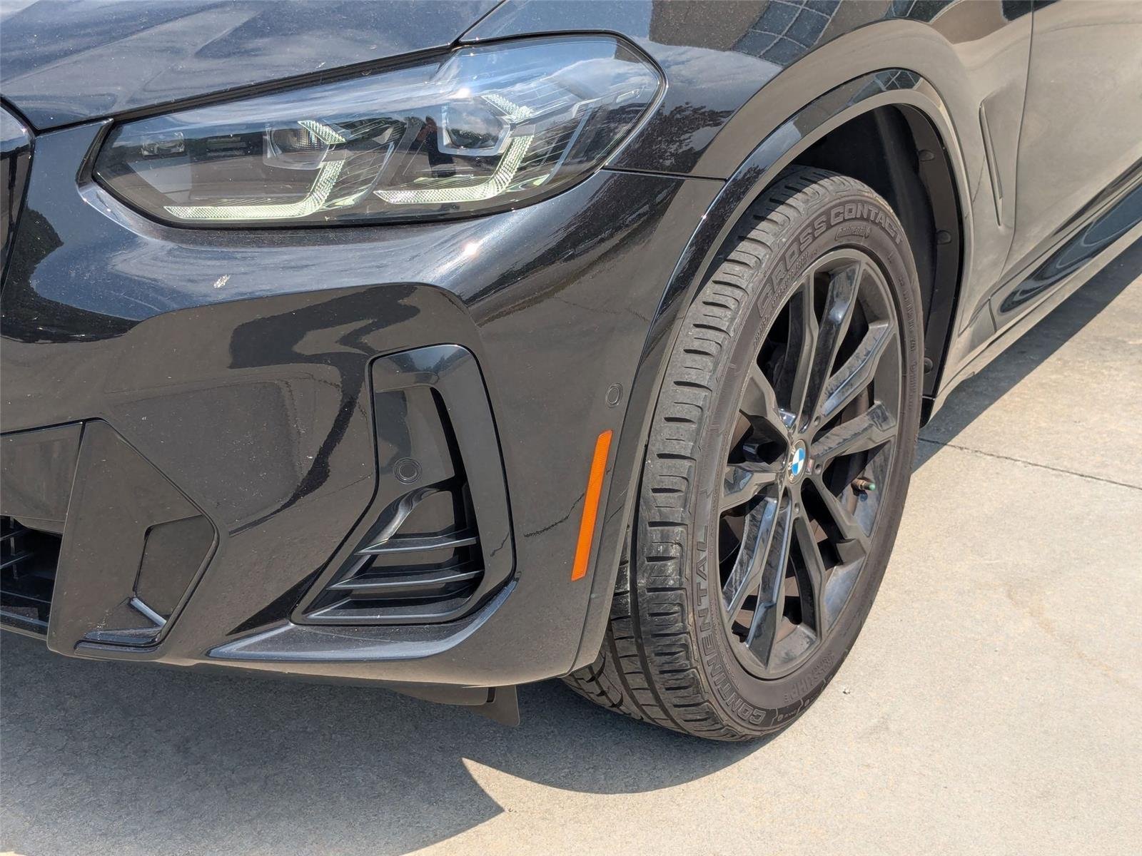 Used 2023 Black Sapphire Metallic BMW xDrive30i image 9
