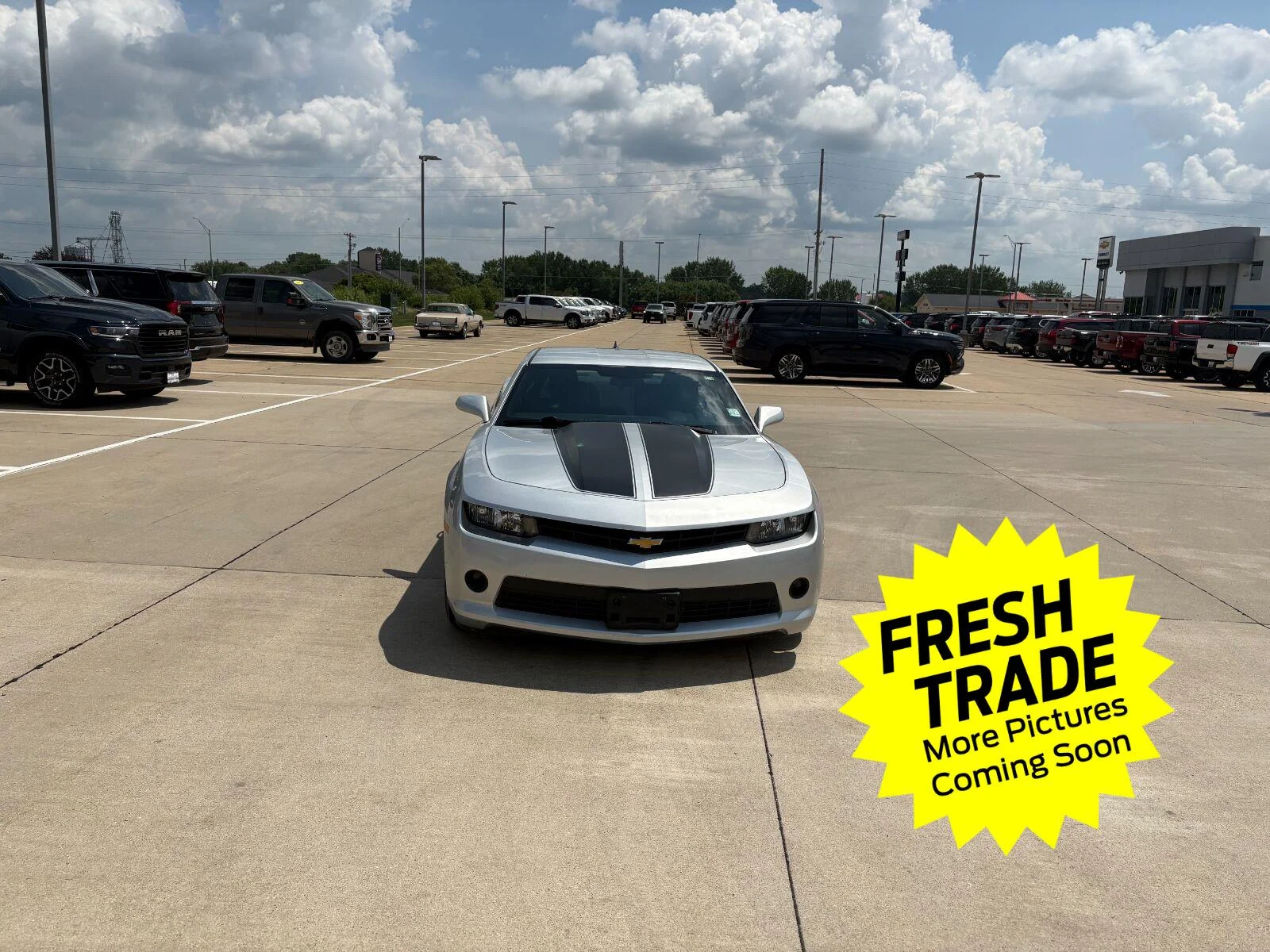 Used 2014 Silver Ice Metallic Chevrolet LT image 2