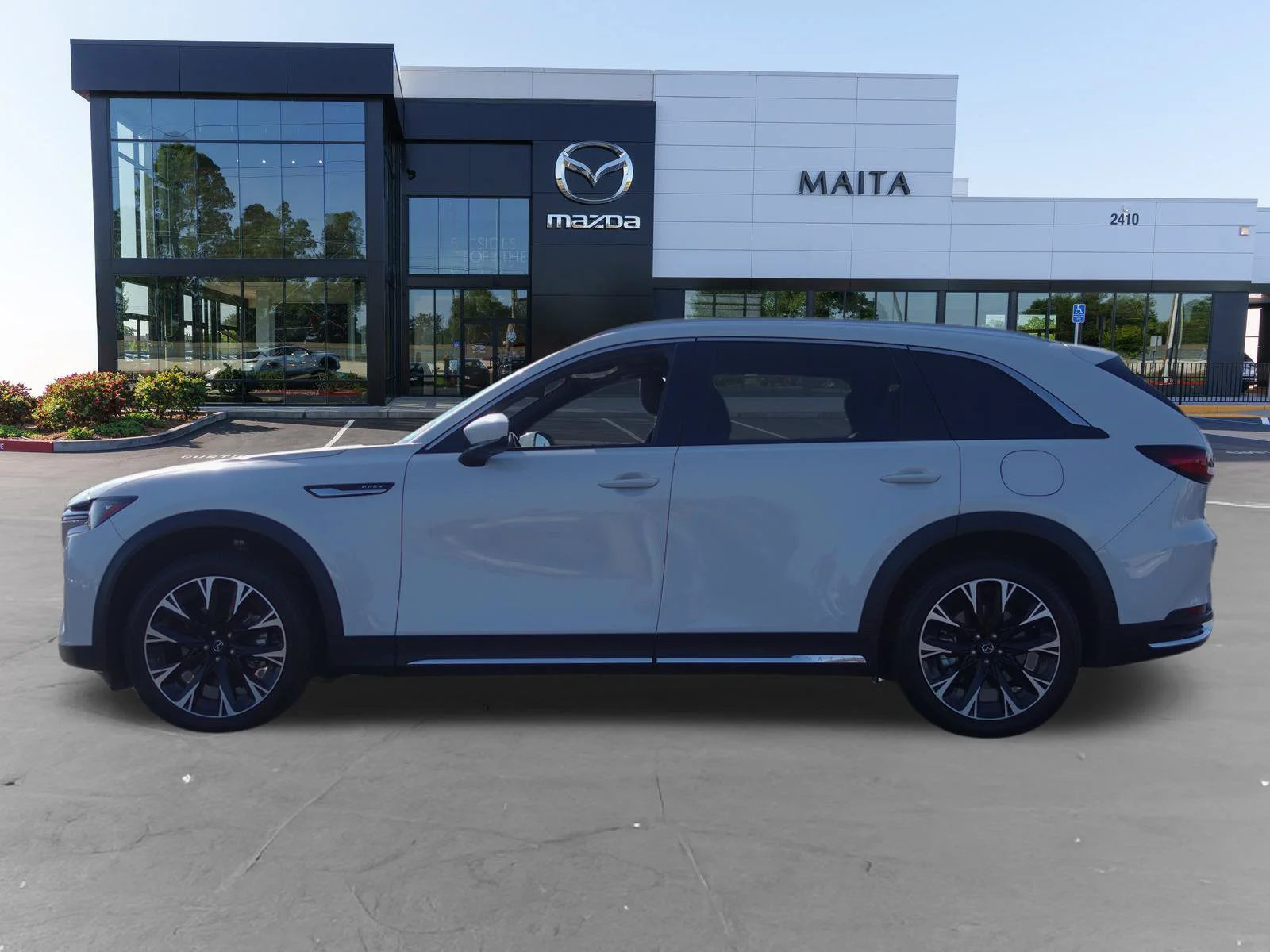 Certified Used 2024 Rhodium White Premium Mazda Premium Plus image 8