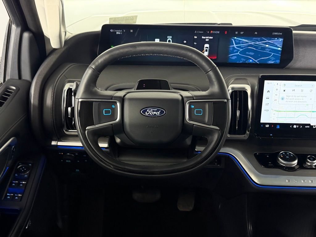 Used 2025 Black Metallic Ford Platinum image 13