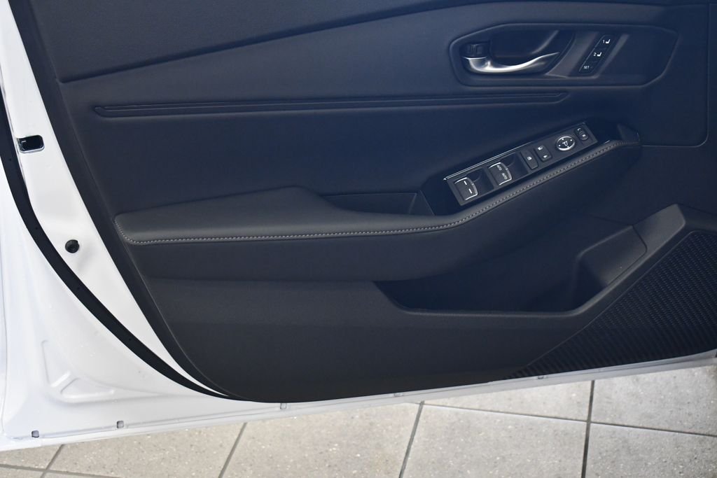2026 Honda Accord Hybrid Touring - Photo 8