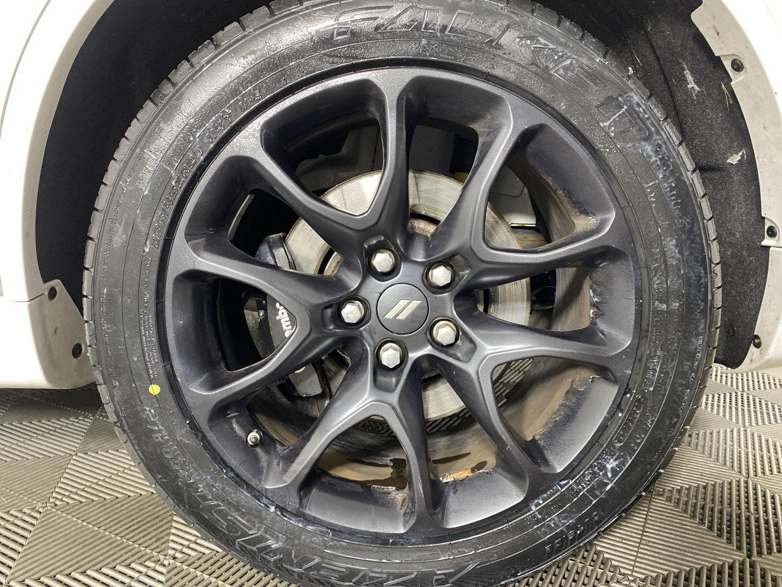 Used 2021 White Knuckle Clearcoat Dodge R/T image 12