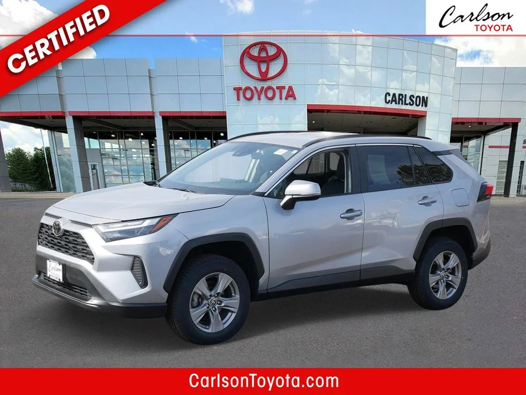2024 Toyota RAV4 XLE AWD's photo
