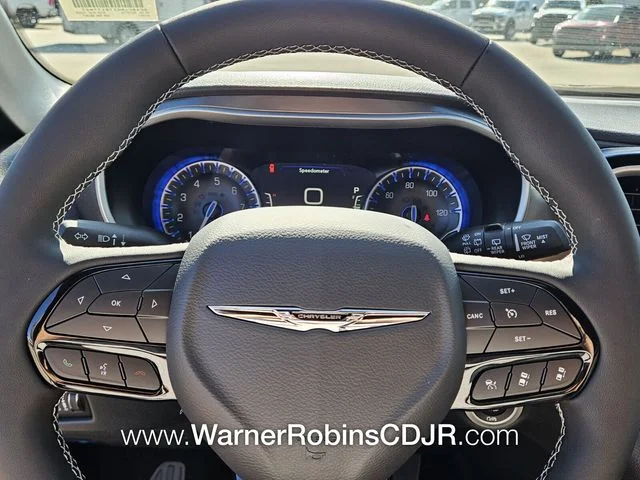2026 Chrysler Pacifica Select - Photo 25