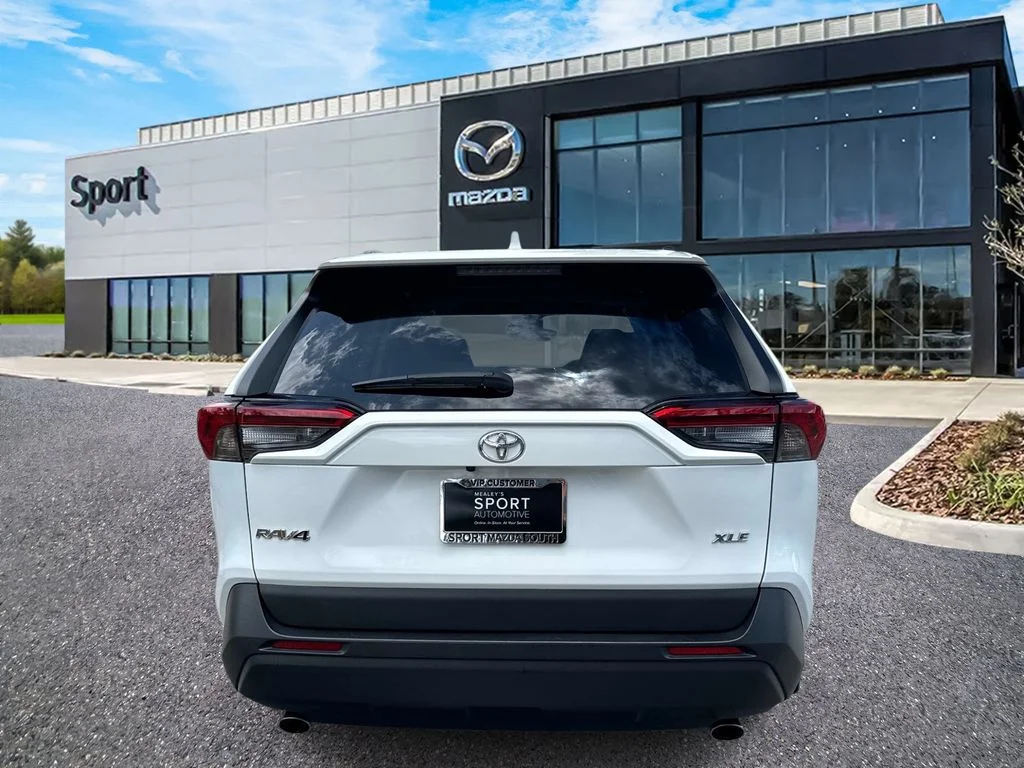 Used 2024 White Toyota XLE image 4