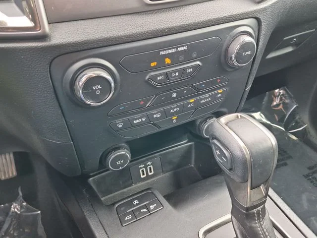 Used 2019 Gray Ford XLT image 25